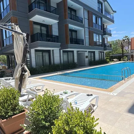 Cesme Tatil Sitesi Apartment *